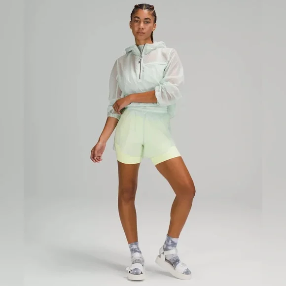 Lululemon Step Out High Rise Shorts 3” Ocean Air Size 12 NWT - Picture 10 of 10